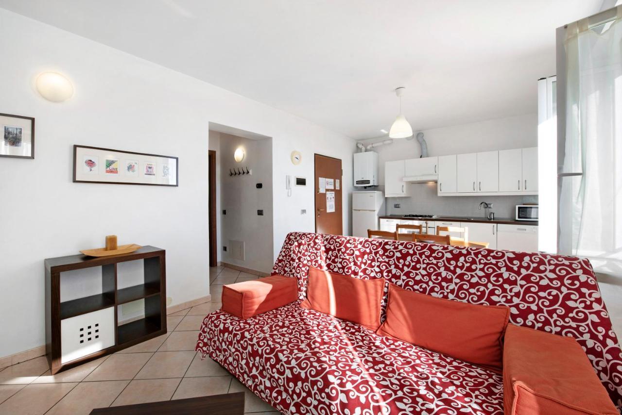 ואראצה Trilocale In Villa Vista Mare Apt 3 מראה חיצוני תמונה